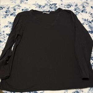 Classic Black Long Sleeve V-Neck Top